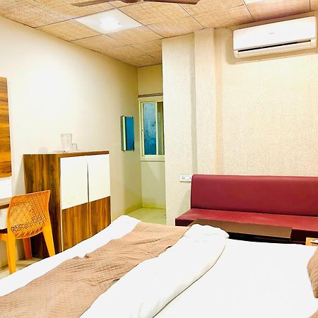 Отель Jagtara Residency Индаур Экстерьер фото