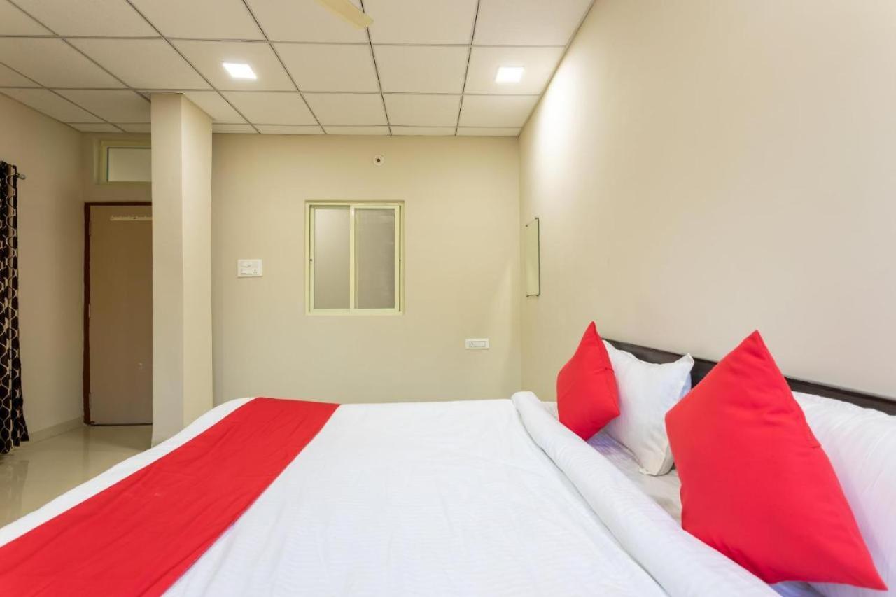 Отель Jagtara Residency Индаур Экстерьер фото
